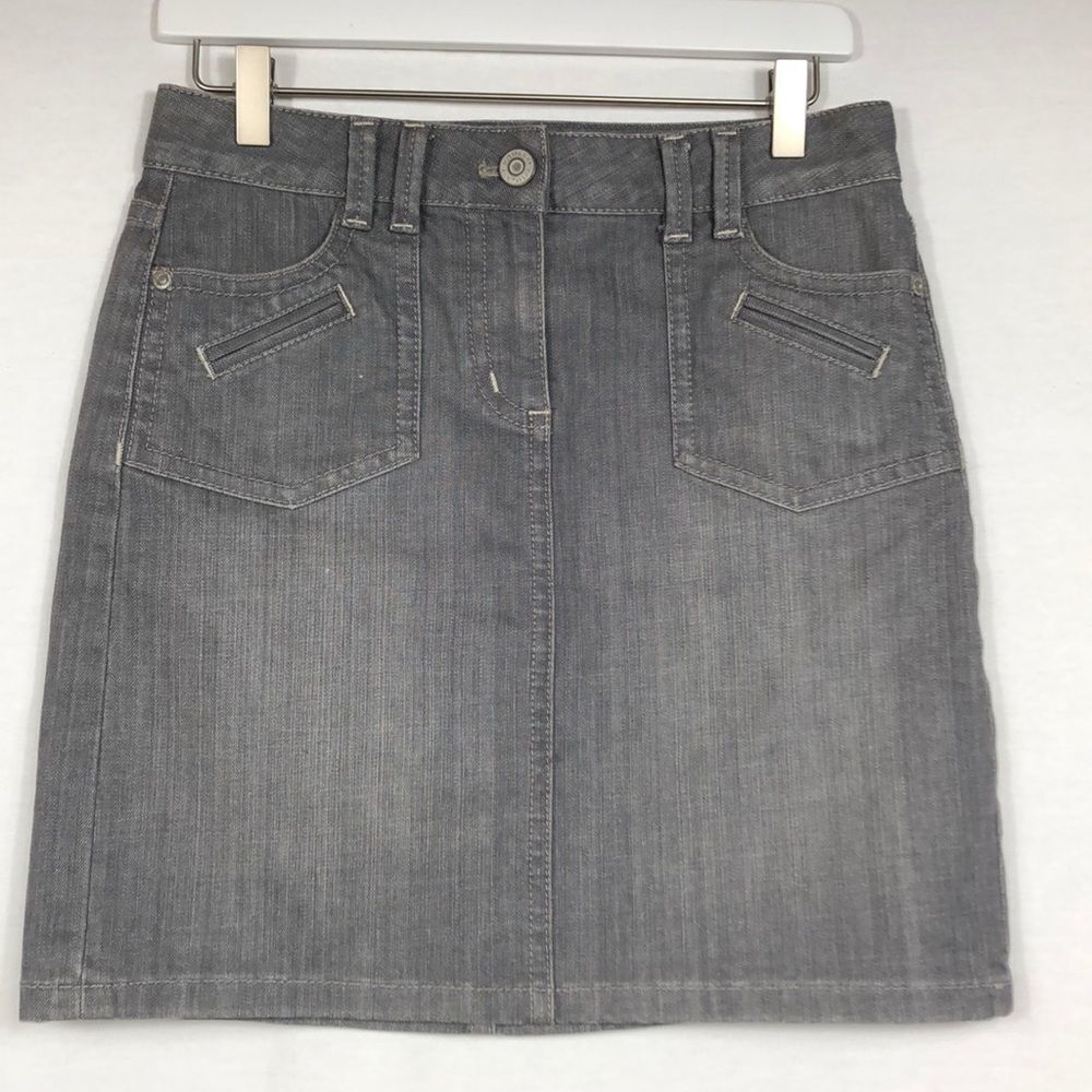 Ann Taylor Gray, denim skirt, size 0